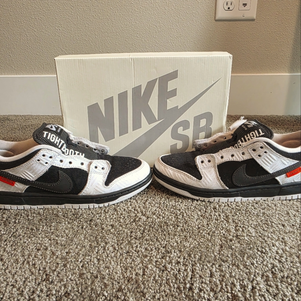 Tight Booth SB Dunks